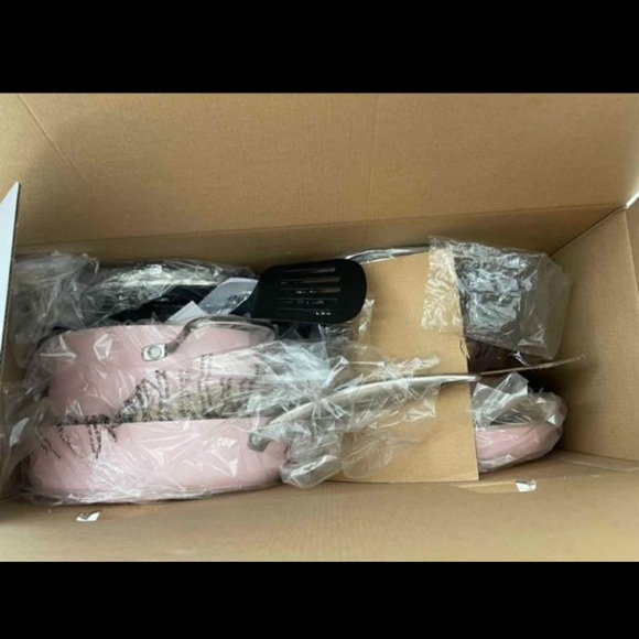 Blue Diamond Healthy Ceramic and Dishwasher Safe 12-Piece Pots and Pans - Picture 11 of 13